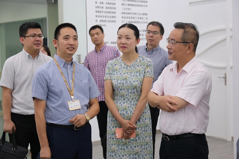 http://zhst.joinstar.cn/upload/参观医智捷7.16.jpg